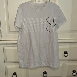 Under Armour tshirt